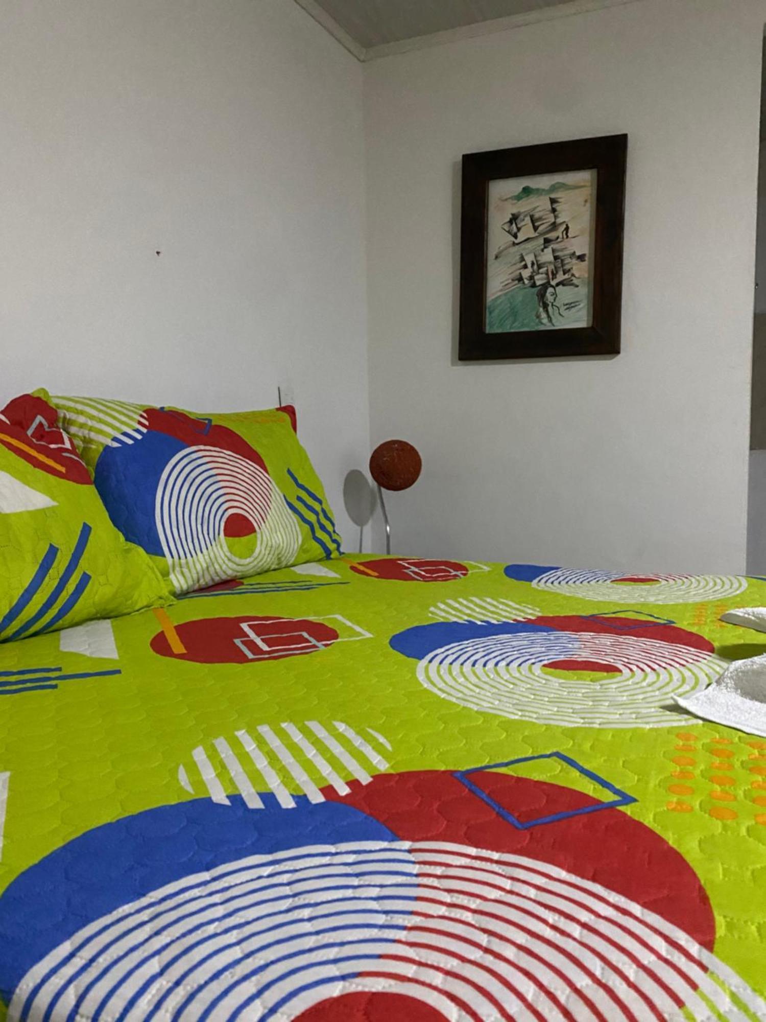 Hostal Oak Tree House Guatapé Habitación foto